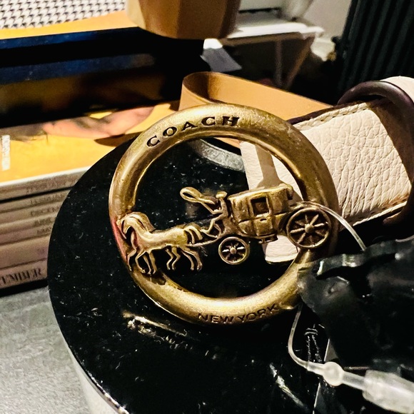 Narrow coach belt, size large. Brand new with tags. - Picture 6 of 6